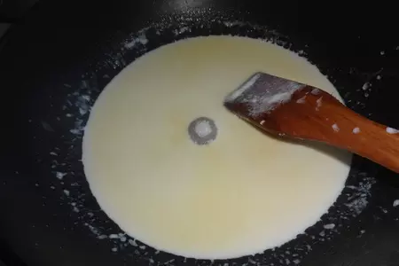 Тыквенные блинчики со сливочно-ореховым кремом: шаг 10