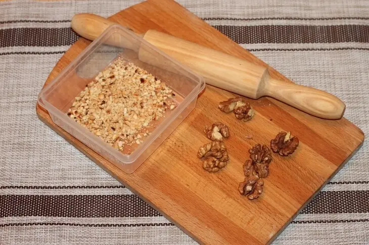 Блины с бананом, орехами и кокосовой стружкой: шаг 6