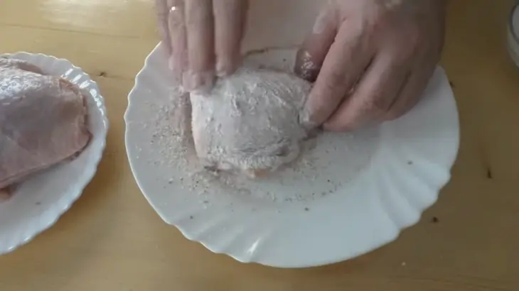 Жареная курица в грибном соусе: шаг 2