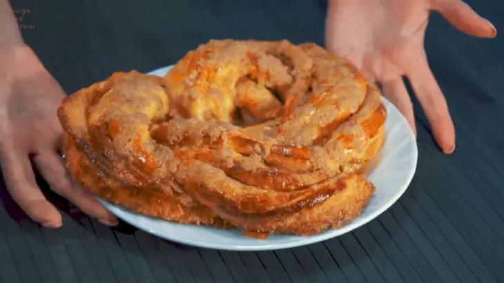 Плетеная эстонская булка с корицей: шаг 9
