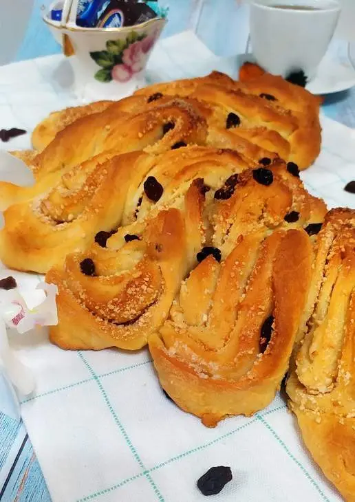 Сдобный рулет с орехами: шаг 10