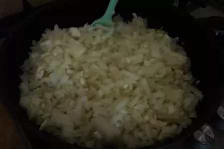 Рецепт сочных котлет: шаг 2
