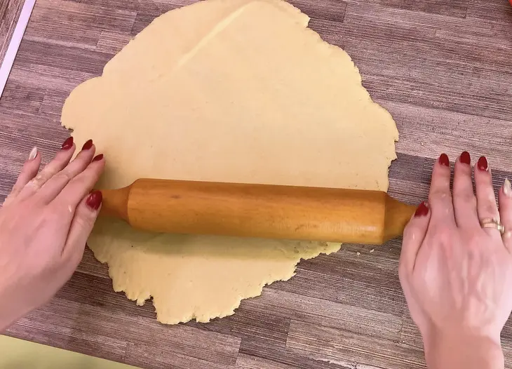 Галета с яблоками и творогом. открытый яблочный пирог: шаг 3