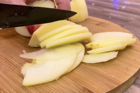 Галета с яблоками и творогом. открытый яблочный пирог: шаг 6