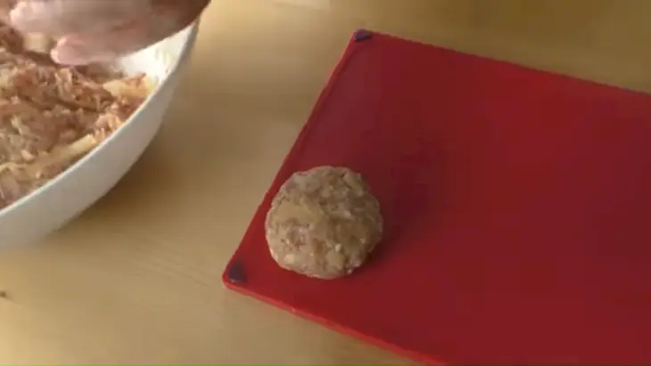 Домашние котлеты почти без мяса: шаг 4