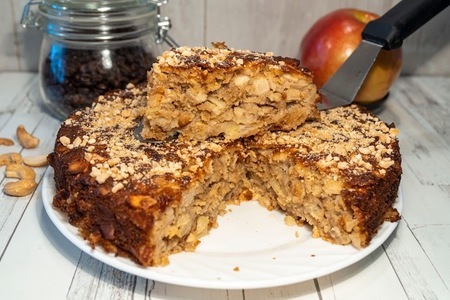 Яблочный пирог на медово-овсяном тесте: шаг 8
