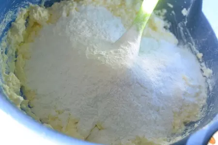 Сырники из рисовой муки  махеевъ, 8 марта: шаг 3