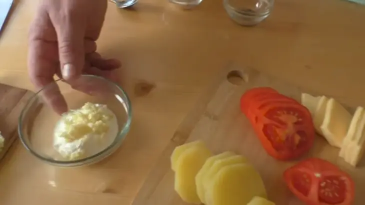 Капустные конвертики на сковороде: шаг 2