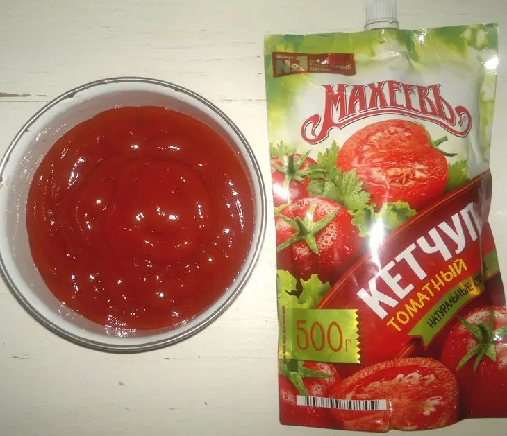 Икорные оладьи с томатно-луковой заливкой, "махеевъ", россия: шаг 7