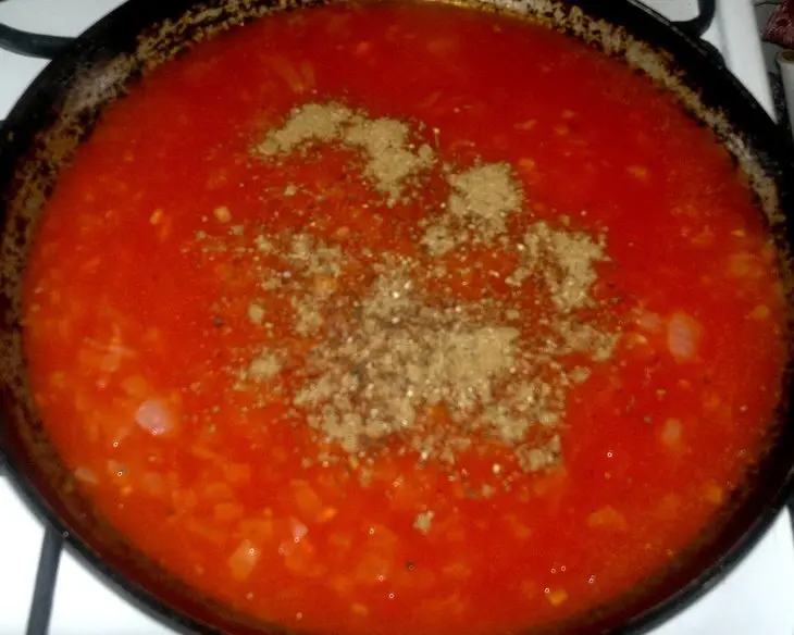 Икорные оладьи с томатно-луковой заливкой, "махеевъ", россия: шаг 9