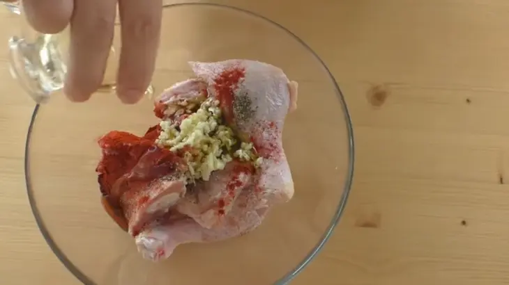 Курица с картошкой и семечками: шаг 1