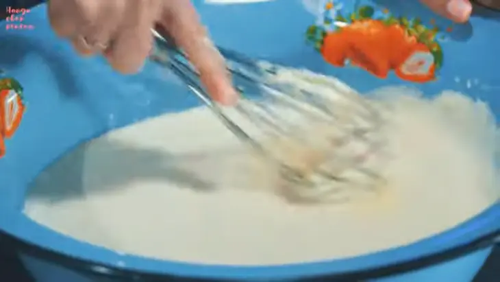Пасхальные куличи с маком и курагой: шаг 3