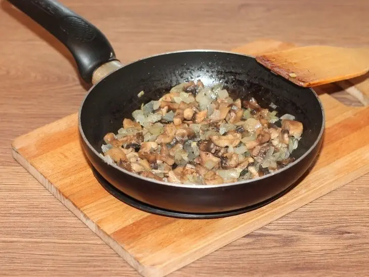 Мясные колобки с начинкой, «махеевъ», россия: шаг 7