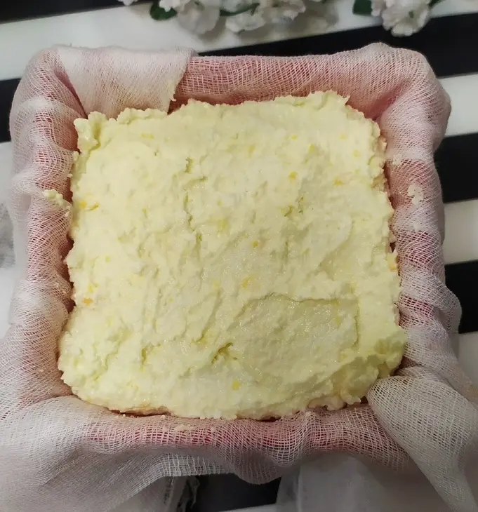 Творожно-сливочная пасха с шоколадно-вишневым вкусом #пасха: шаг 8