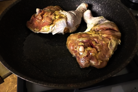 Куриное мясом со вкусом шашлыка на сковороде: шаг 4