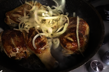 Куриное мясом со вкусом шашлыка на сковороде: шаг 5