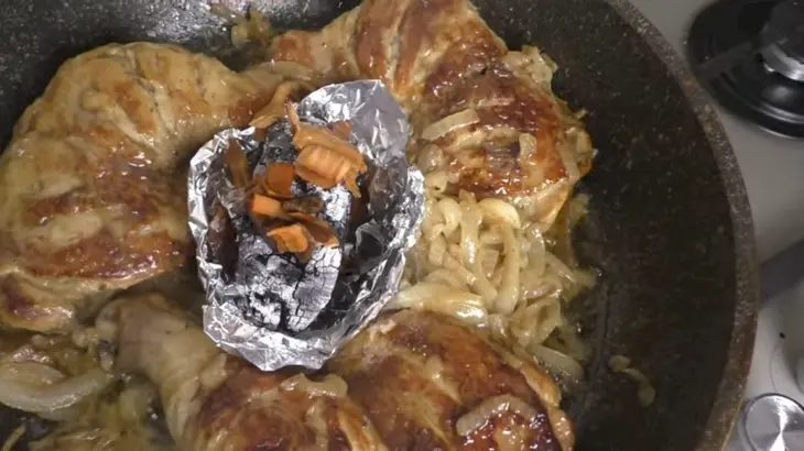 Куриное мясом со вкусом шашлыка на сковороде: шаг 7