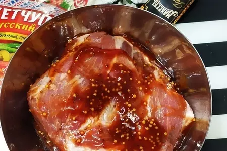 Запеченная свиная шейка в маринаде  "махеевъ", россия: шаг 2