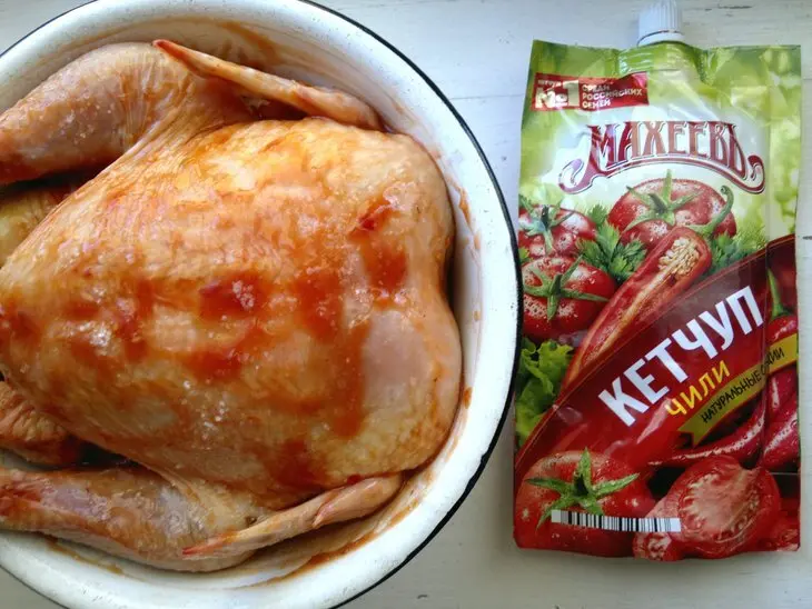 Курица, фаршированная рисом и черносливом, "махеевъ", россия: шаг 2