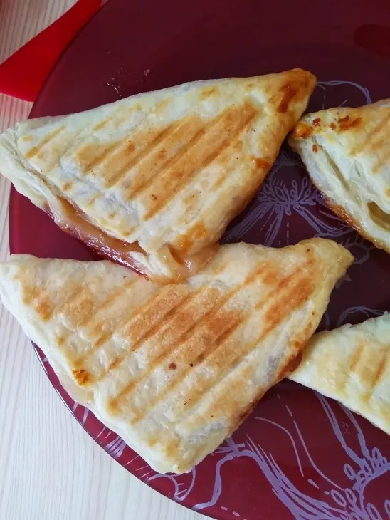 Слоеные пирожки с яблоками и яблочным джемом с корицей "махеев", россия: шаг 6
