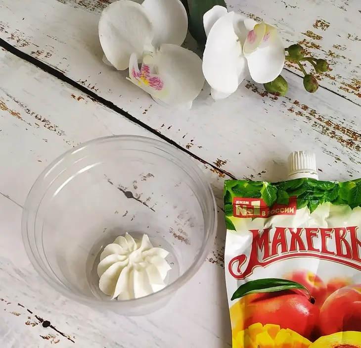 Трайфлы "микс" с джемом "махеевъ", россия: шаг 9