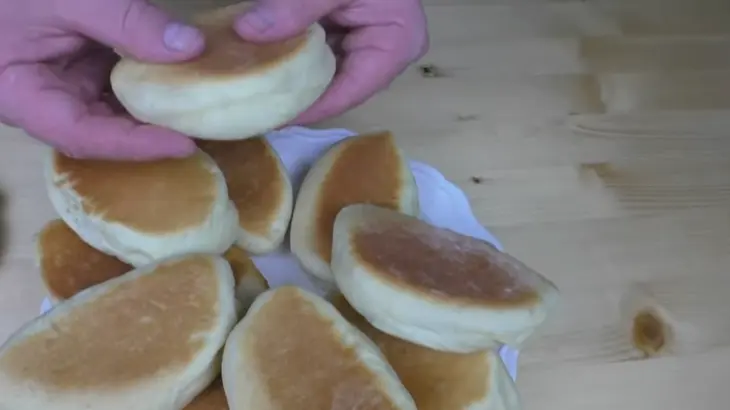 Булочки с кремом на сковороде, без духовки: шаг 6