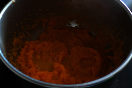 Пирожки творожно-морковные в духовке: шаг 1
