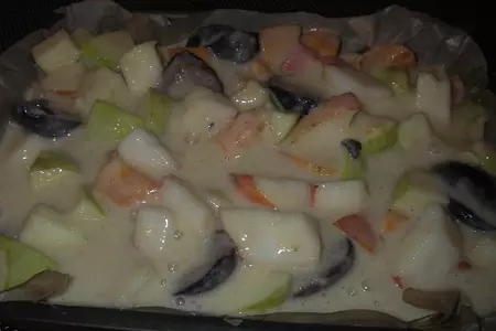 Шарлотка-ассорти: шаг 6