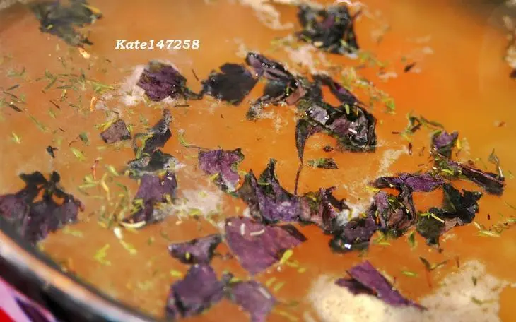 Говяжий суп с чечевицей, капустой и травами.: шаг 3