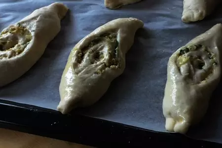 Пирожки с луком и яйцом по-новому: шаг 7