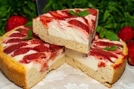Песочный пирог с клубникой по-домашнему: шаг 9