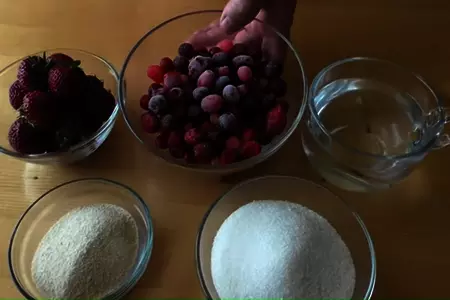 Десерт с клубникой (можно использовать, как крем): шаг 1