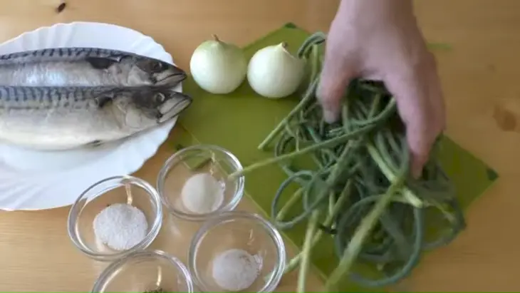 Скумбрия на закуску: шаг 1