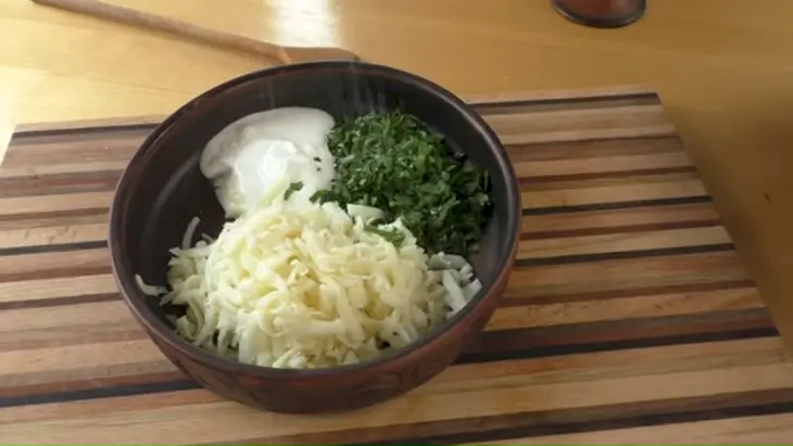 Лепешки с сыром и зеленью: шаг 3