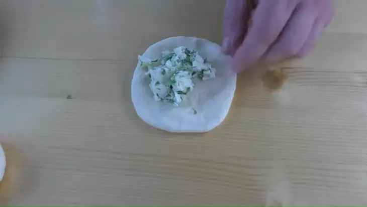 Лепешки с сыром и зеленью: шаг 4