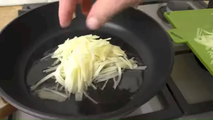 Картофельная пицца: шаг 1