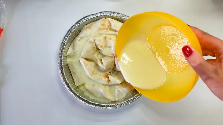 Заливной пирог улитка: шаг 7