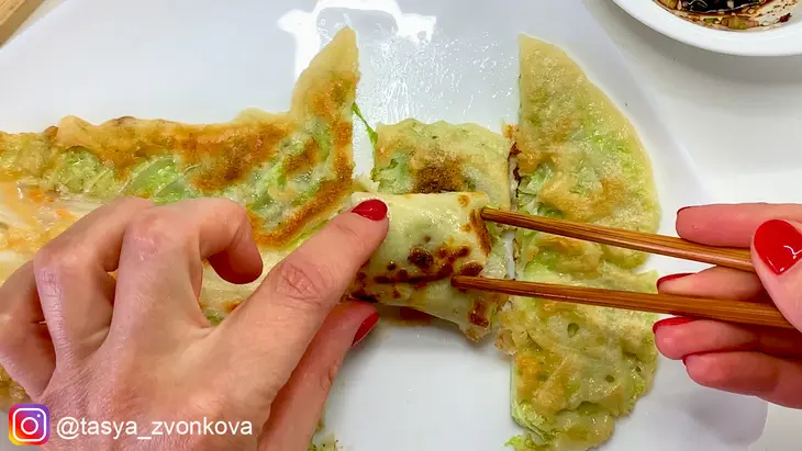 Оладьи капустные по-корейски: шаг 9
