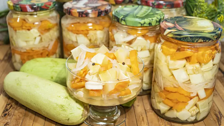 Маринованные кабачки с морковью на предстоящую зиму: шаг 9
