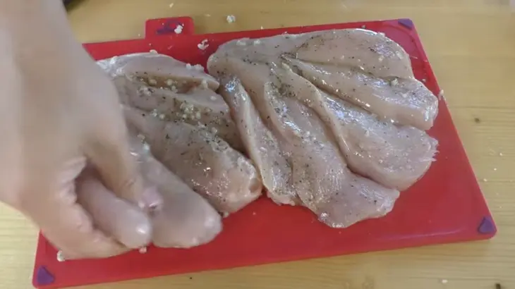 Веер с овощами из куриного филе, за считанные минуты: шаг 2