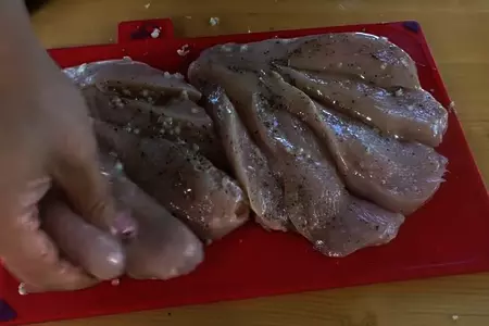Веер с овощами из куриного филе, за считанные минуты: шаг 2