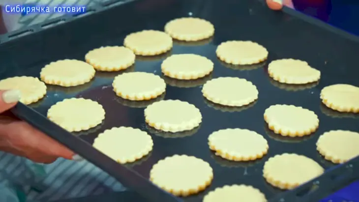 Домашнее творожное печенье с сахаром, для детей: шаг 7