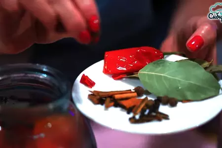 Маринованные помидоры с огурцами без стерилизации и уксуса: шаг 6