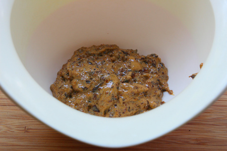 Ореховое печенье с черносливом: шаг 1
