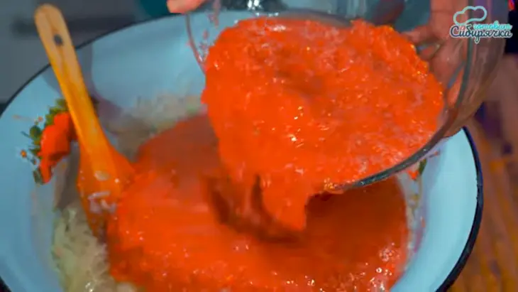 Овощной салат с красной фасолью на зиму: шаг 2