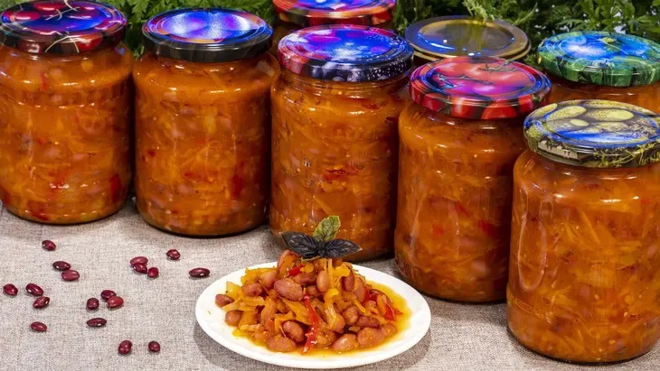 Овощной салат с красной фасолью на зиму: шаг 9