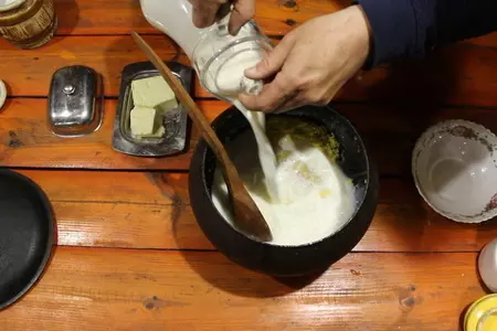 Пшенная каша на молоке с курагой, царская каша в печи: шаг 5