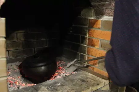 Пшенная каша на молоке с курагой, царская каша в печи: шаг 7