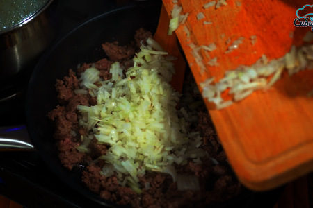 Картофельные зразы с мясным фаршем и грибами: шаг 3