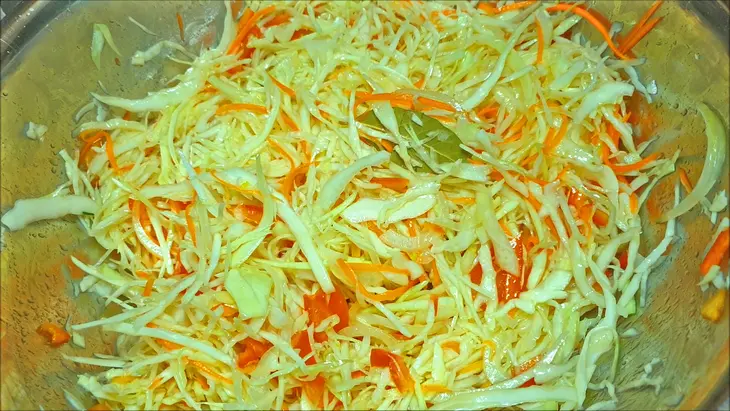 Маринованная капуста: шаг 1